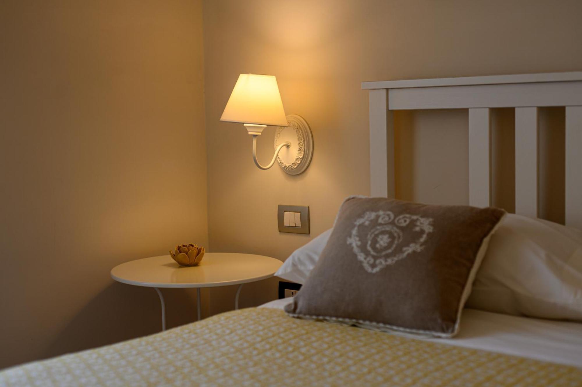 Hotel Palazzo Gargano à Prignano Cilento Extérieur photo