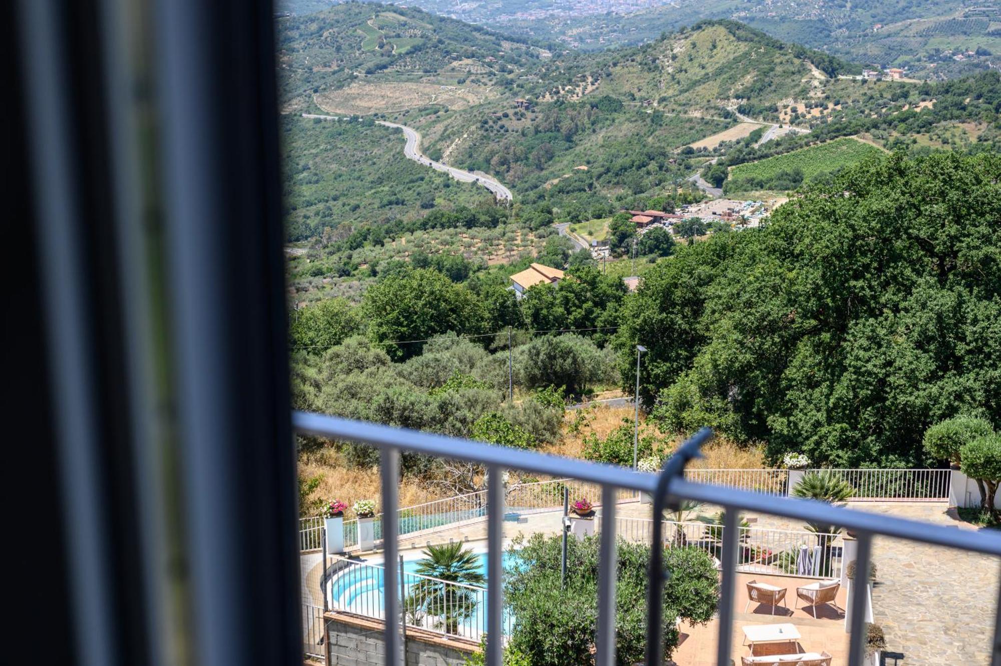 Hotel Palazzo Gargano à Prignano Cilento Extérieur photo